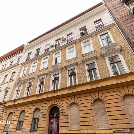 2 Bedroom 107 M2 Loft With Balcony Budapest Kültér fotó