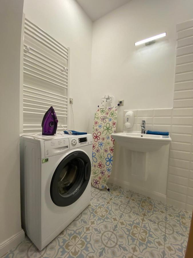 2 Bedroom 107 M2 Loft With Balcony Budapest Kültér fotó