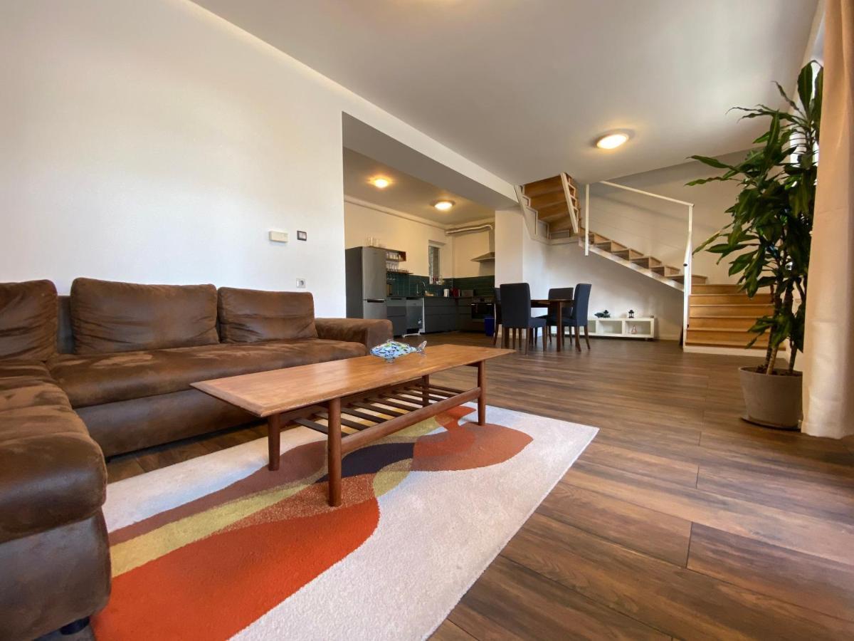 2 Bedroom 107 M2 Loft With Balcony Budapest Kültér fotó