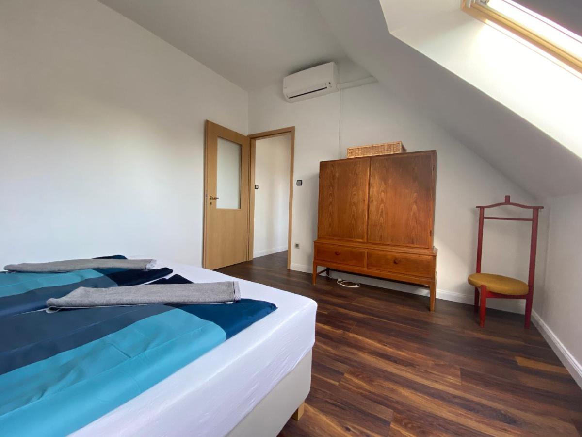 2 Bedroom 107 M2 Loft With Balcony Budapest Kültér fotó